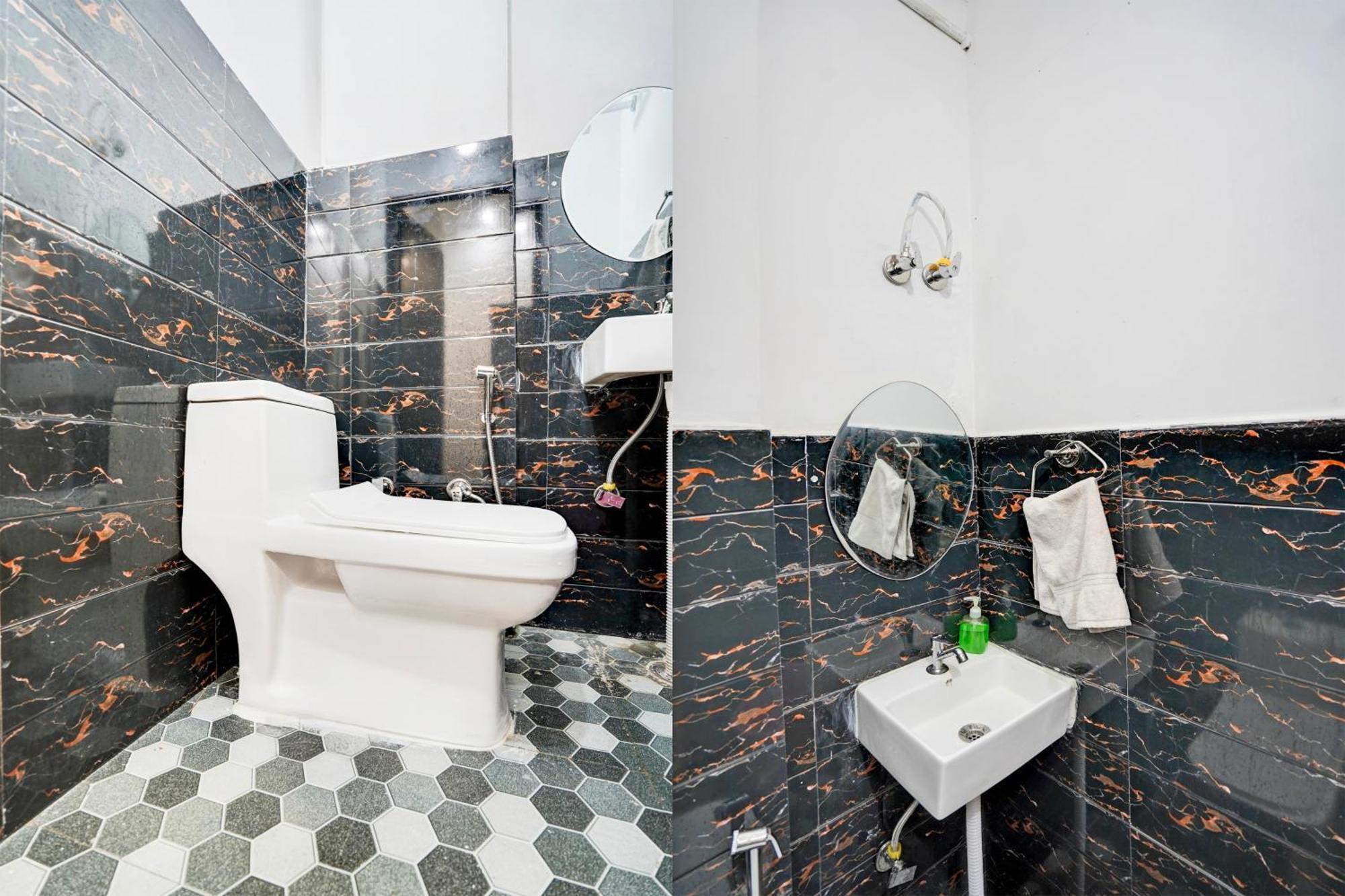 Hotel O Le Empire Stay House New Delhi Bagian luar foto