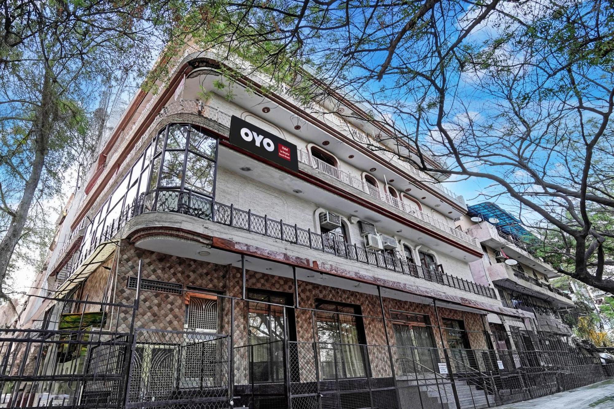 Hotel O Le Empire Stay House New Delhi Bagian luar foto